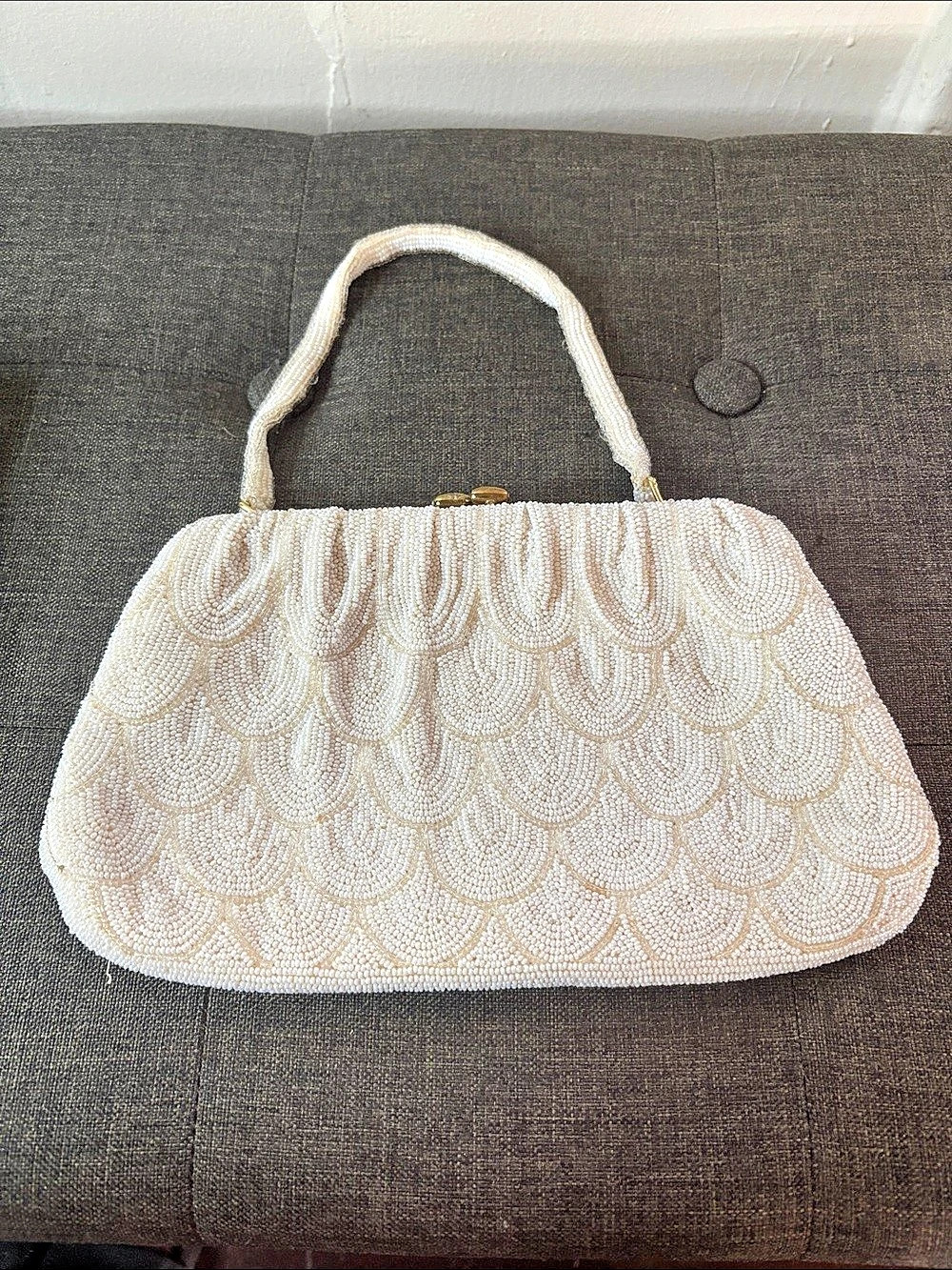 Best & Co. Beaded Kiss-Lock Handbag in Cream